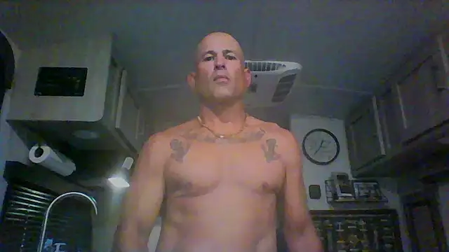 Snapshot of Reelg21 chatting on July 28, 2026, 3:21 pm Reelg21 online show from July 28, 2026, 3:21 pm