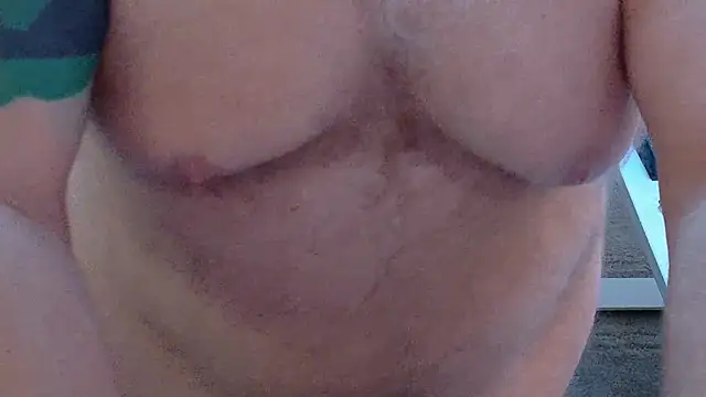 Snapshot of TheBearWalker chatting on July 2, 2026, 3:23 am TheBearWalker online show from July 2, 2026, 3:23 am
