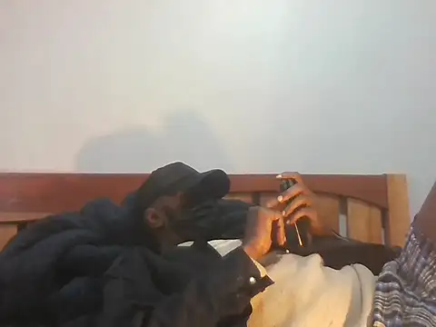 cumrich online show from July 7, 2026, 1:36 pm
