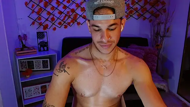  Juan023  online show from July 7, 2026, 6:47 am