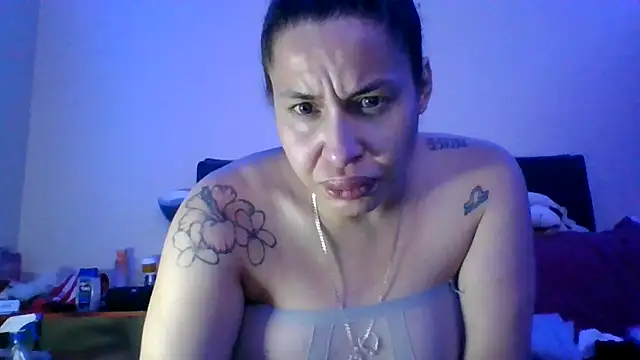 Snapshot of imisamoore69 chatting on November 17, 2025, 7:34 am imisamoore69 online show from November 17, 2025, 7:34 am