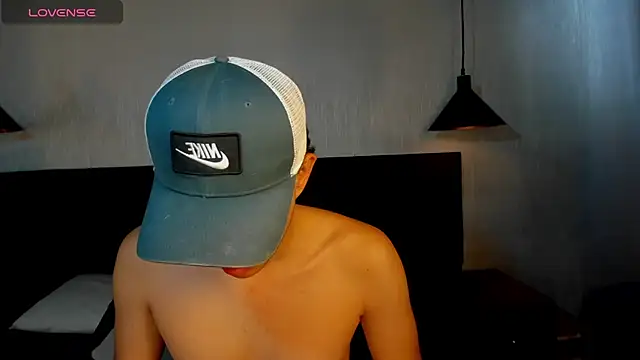 Snapshot of Black_Will_ chatting on July 11, 2026, 2:06 pm Black Will online show from July 11, 2026, 2:06 pm