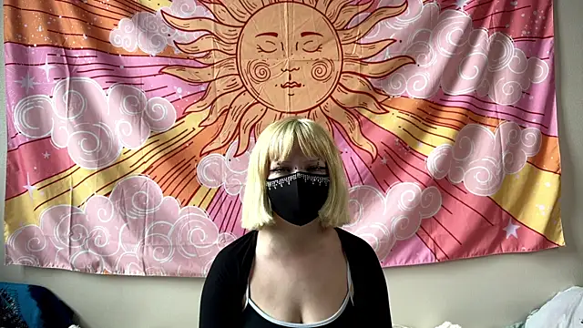 Snapshot of Elly_saii chatting on July 10, 2026, 3:28 am Elly saii online show from July 10, 2026, 3:28 am