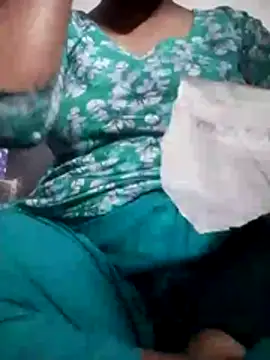Snapshot of Rani_Ane chatting on July 20, 2026, 6:32 pm Rani Ane online show from July 20, 2026, 6:32 pm