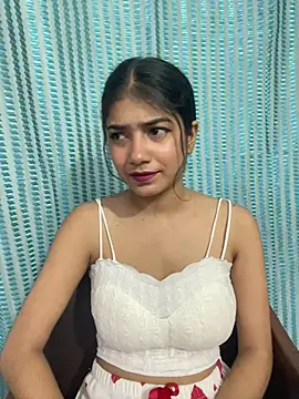 Snapshot of Hye__manvi chatting on July 9, 2026, 5:19 am Hye manvi online show from July 9, 2026, 5:19 am