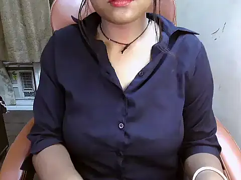 Snapshot of Ma_ya7 chatting on July 18, 2026, 1:20 pm Ma ya7 online show from July 18, 2026, 1:20 pm