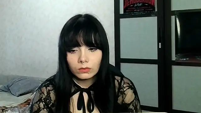 Snapshot of moresunshine chatting on July 8, 2026, 4:40 pm moresunshine online show from July 8, 2026, 4:40 pm