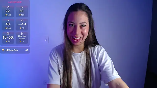 Snapshot of airi_piercee chatting on July 16, 2026, 10:51 pm airi piercee online show from July 16, 2026, 10:51 pm