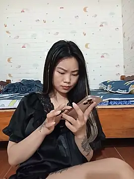 Snapshot of Lynk2xx chatting on July 14, 2026, 1:50 pm Lynk2xx online show from July 14, 2026, 1:50 pm