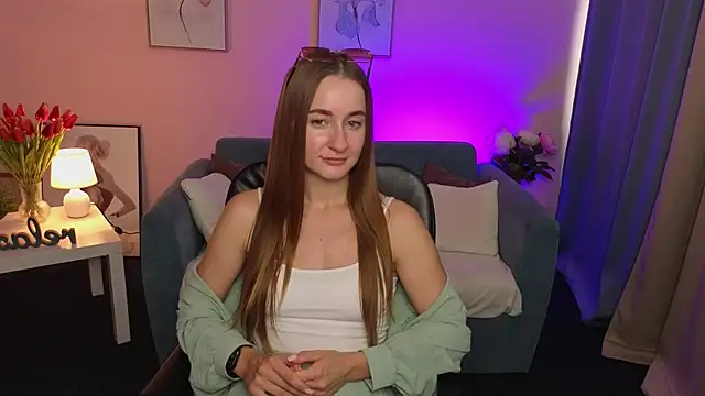 Snapshot of IrisBloomm chatting on July 9, 2026, 12:37 pm IrisBloomm online show from July 9, 2026, 12:37 pm
