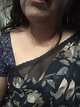 Snapshot of Janu-hot1 chatting on August 7, 2026, 11:05 am Janu-hot1 online show from August 7, 2026, 11:05 am