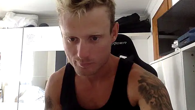 Snapshot of Nakedendurance1994 chatting on July 12, 2026, 9:54 am Nakedendurance1994 online show from July 12, 2026, 9:54 am