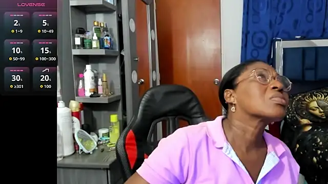 LupeAdams online show from February 18, 2026, 12:19 am