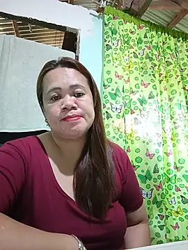 Snapshot of rowena_123 chatting on July 27, 2026, 12:17 am rowena 123 online show from July 27, 2026, 12:17 am