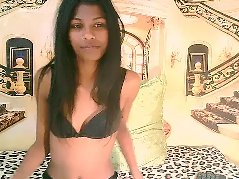 Snapshot of IndianSilkySpice chatting on July 11, 2026, 6:13 am IndianSilkySpice online show from July 11, 2026, 6:13 am