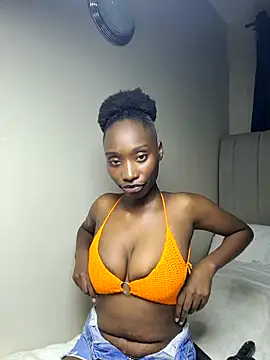 Snapshot of rosyrebel_ chatting on July 19, 2026, 7:32 pm rosyrebel online show from July 19, 2026, 7:32 pm