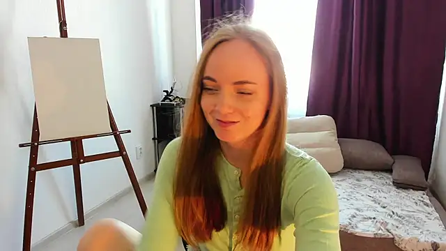 Snapshot of LunalBrooks chatting on July 17, 2026, 2:14 pm LunalBrooks online show from July 17, 2026, 2:14 pm