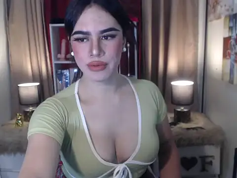 Snapshot of TsAnneNathalie chatting on July 18, 2026, 8:45 am TsAnneNathalie online show from July 18, 2026, 8:45 am