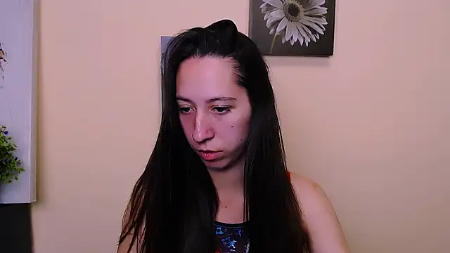 Snapshot of _Astraia_ chatting on July 13, 2026, 7:51 am Astraia online show from July 13, 2026, 7:51 am
