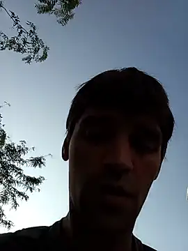 Snapshot of mikeklu chatting on July 14, 2026, 4:28 am mikeklu online show from July 14, 2026, 4:28 am