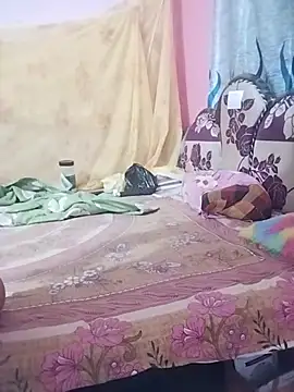 Snapshot of krvinay39 chatting on April 7, 2026, 6:32 pm krvinay39 online show from April 7, 2026, 6:32 pm