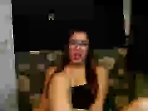 TsSlavechesca online show from August 4, 2026, 4:33 pm