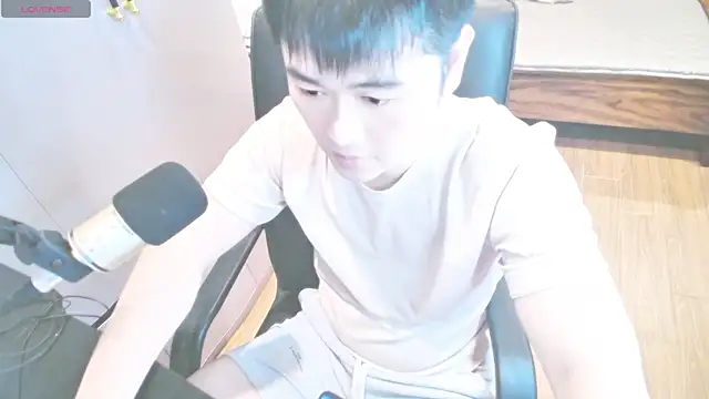 xiaoxiao-666 online show from August 2, 2026, 4:37 pm
