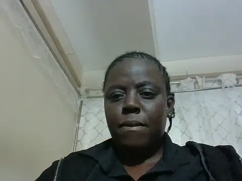 Snapshot of Tess_mbilia chatting on July 15, 2026, 9:11 pm Tess mbilia online show from July 15, 2026, 9:11 pm