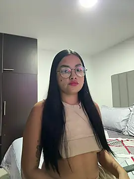 Snapshot of mi_miia chatting on August 5, 2026, 10:37 pm mi miia online show from August 5, 2026, 10:37 pm