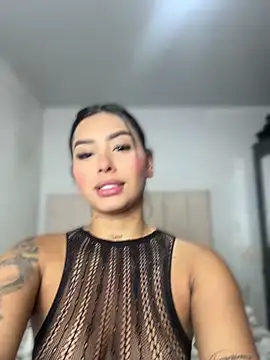 MiaaRoss online show from July 17, 2026, 11:57 pm