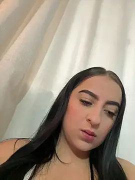 Snapshot of brenda_tilly chatting on July 18, 2026, 4:15 pm brenda tilly online show from July 18, 2026, 4:15 pm
