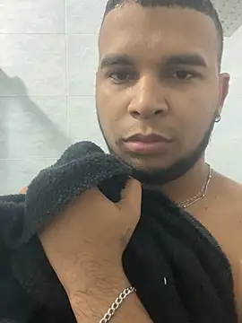 Snapshot of Dylanblackx1 chatting on July 22, 2026, 5:53 am Dylanblackx1 online show from July 22, 2026, 5:53 am