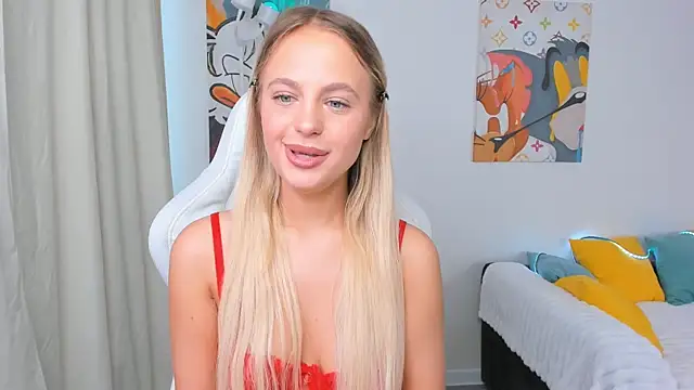 Daisy Wave online show from July 27, 2026, 3:02 am