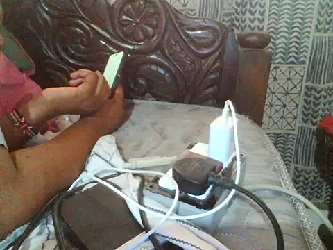 queenzulfa online show from August 8, 2026, 8:54 am