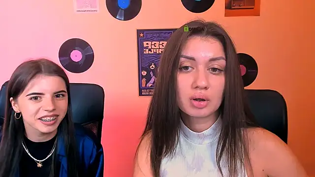 Snapshot of selena_crystal chatting on July 19, 2026, 9:50 am selena crystal online show from July 19, 2026, 9:50 am