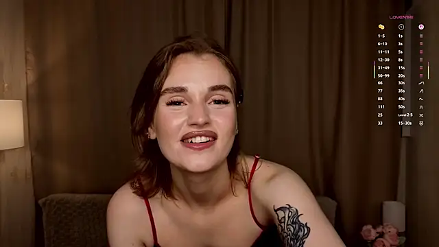 Snapshot of DelanaHenter chatting on July 19, 2026, 6:26 pm DelanaHenter online show from July 19, 2026, 6:26 pm
