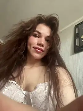 Snapshot of helly_dan chatting on July 20, 2026, 11:34 am helly dan online show from July 20, 2026, 11:34 am