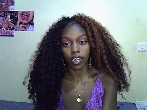 baddiecarrara online show from July 25, 2026, 5:08 pm