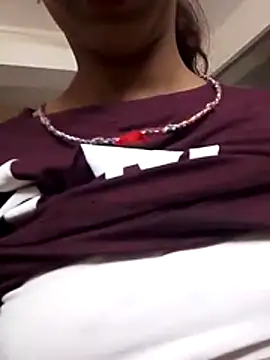 Snapshot of riya_rao12 chatting on July 28, 2026, 1:32 pm riya rao12 online show from July 28, 2026, 1:32 pm