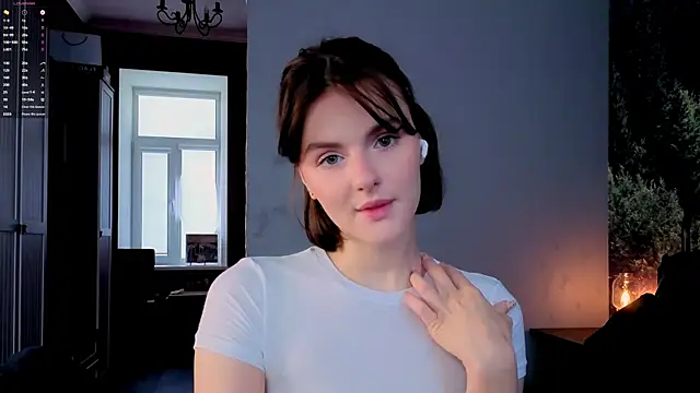 Snapshot of Anny_liis chatting on July 24, 2026, 8:10 am Anny liis online show from July 24, 2026, 8:10 am