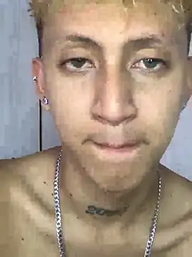 Snapshot of The_king_luis chatting on July 25, 2026, 9:54 pm The king luis online show from July 25, 2026, 9:54 pm