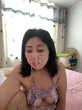 Snapshot of Lisa-008 chatting on July 27, 2026, 2:07 am Lisa-008 online show from July 27, 2026, 2:07 am