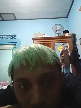 migiyy online show from July 26, 2026, 2:02 pm