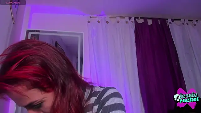 Snapshot of jessierocketx chatting on October 28, 2025, 2:49 pm jessierocketx online show from October 28, 2025, 2:49 pm