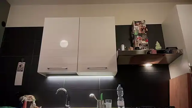 theitalianbear online show from September 15, 2025, 12:00 am