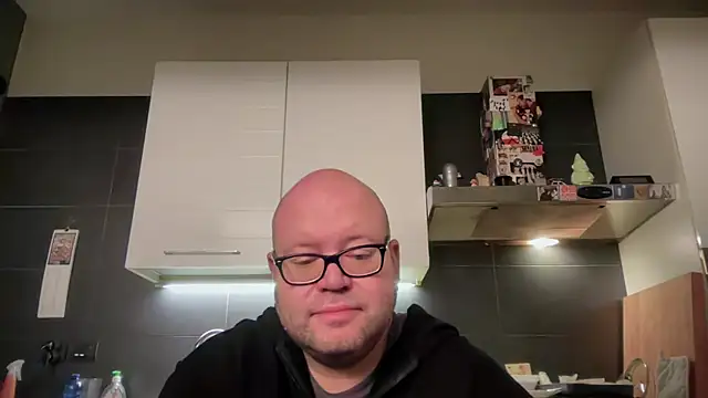 theitalianbear online show from October 23, 2025, 3:16 am