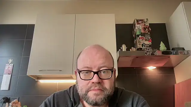 Snapshot of theitalianbear chatting on February 15, 2026, 10:25 am theitalianbear online show from February 15, 2026, 10:25 am