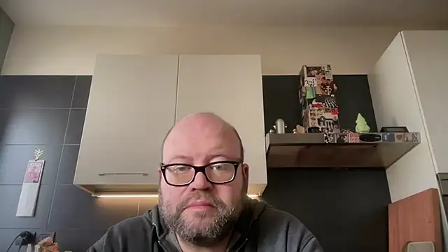 Snapshot of theitalianbear chatting on February 14, 2026, 11:21 am theitalianbear online show from February 14, 2026, 11:21 am