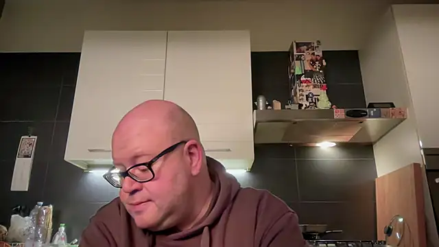 theitalianbear online show from March 13, 2025, 3:54 am