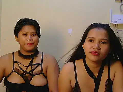 Twowetladies online show from July 27, 2026, 11:12 pm